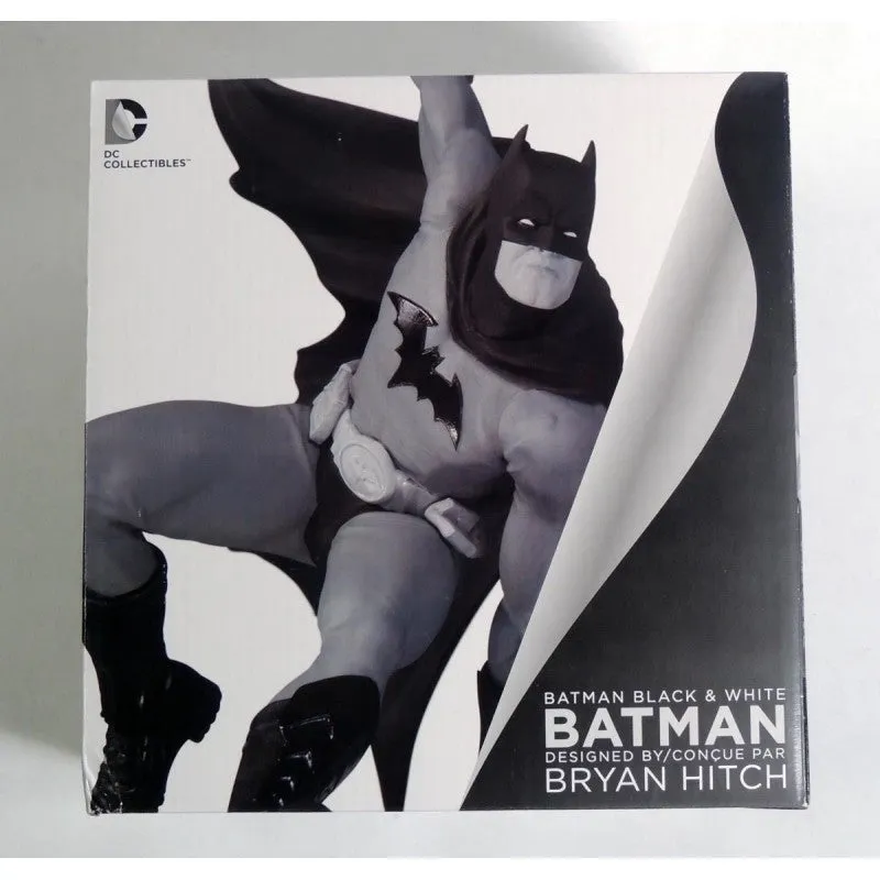 Batman Black & White: Batman (Designed by Bryan Hitch) statue