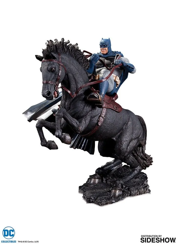 Batman Dark Knight Returns Call To Arms Statue (Damaged)