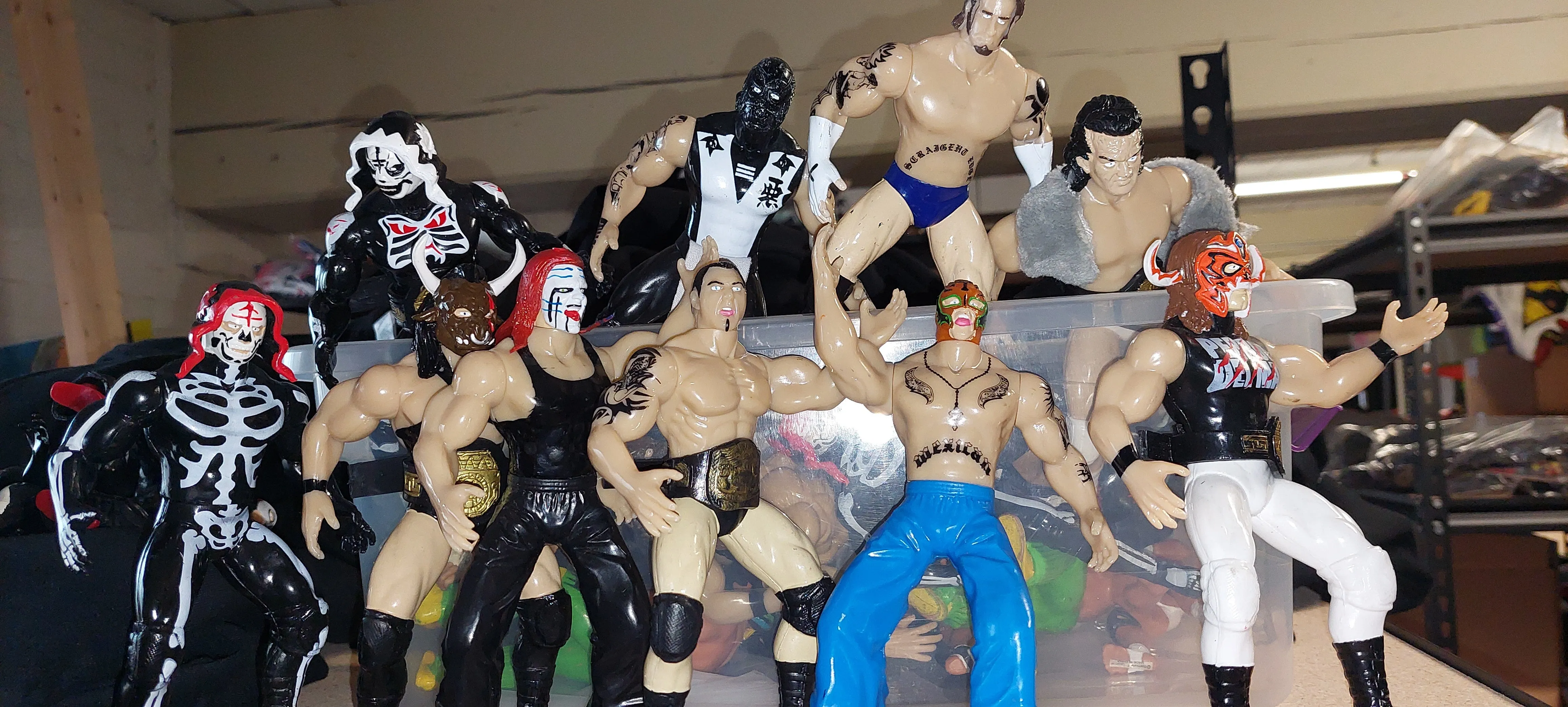 LUCHA LIBRE FIGURES