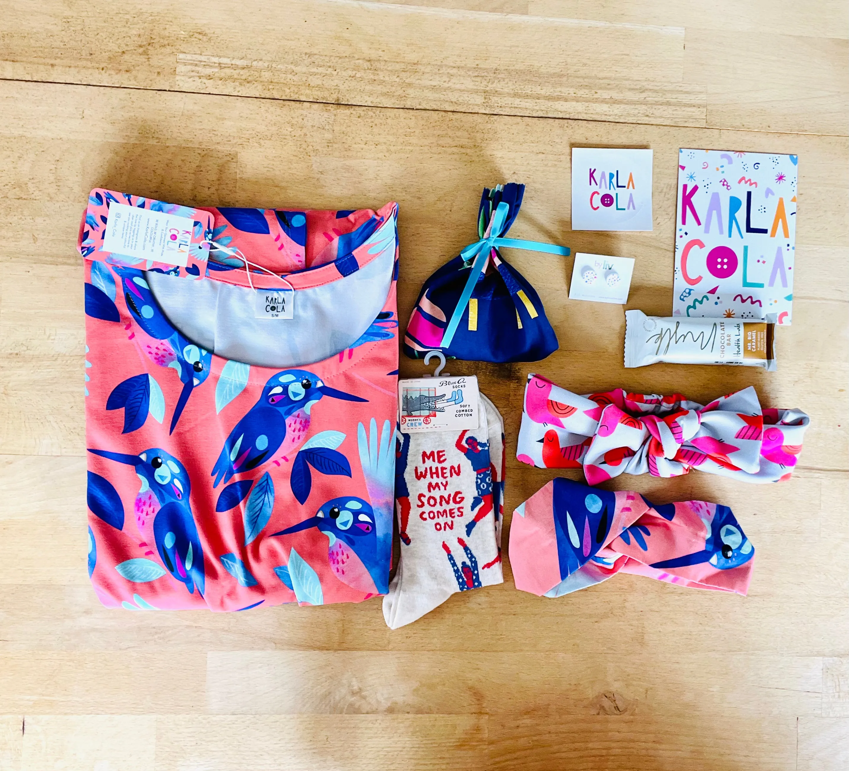 MYSTERY DRESS & ACCESSORY BOX
