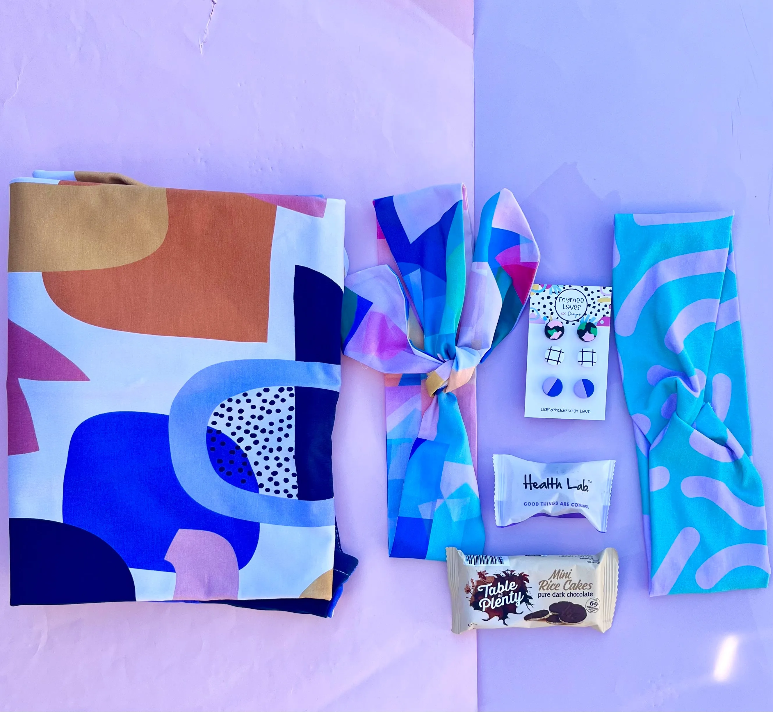 MYSTERY DRESS & ACCESSORY BOX