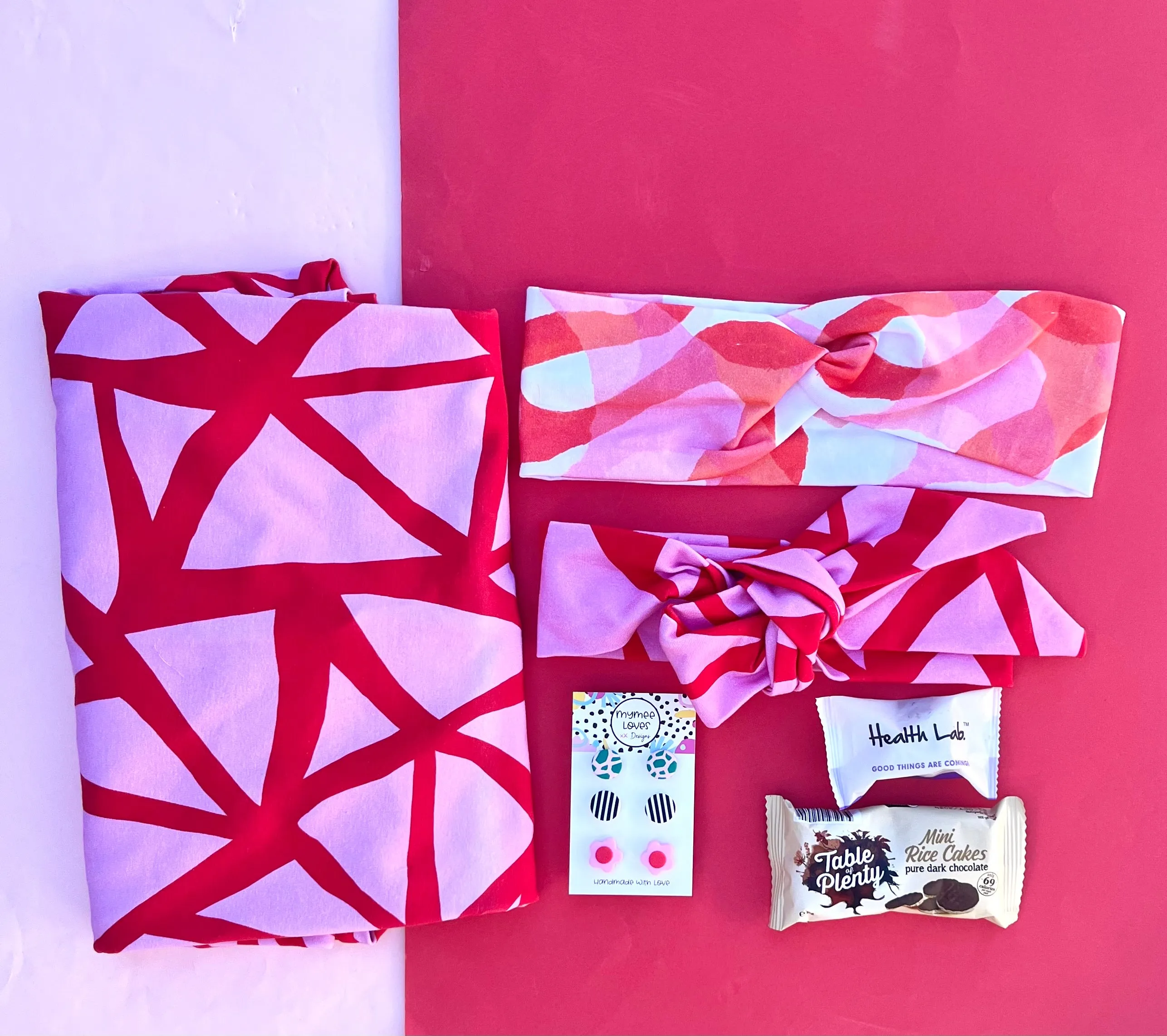 MYSTERY DRESS & ACCESSORY BOX
