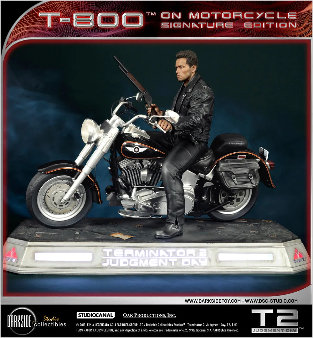 Terminator 2 - T-800 on Motorcycle (Regular) Signature Edition 1/4 Scale Statue