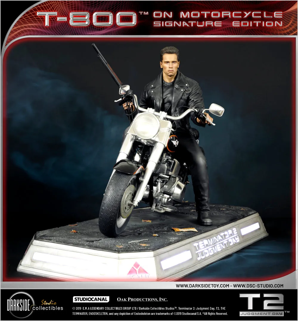 Terminator 2 - T-800 on Motorcycle (Regular) Signature Edition 1/4 Scale Statue