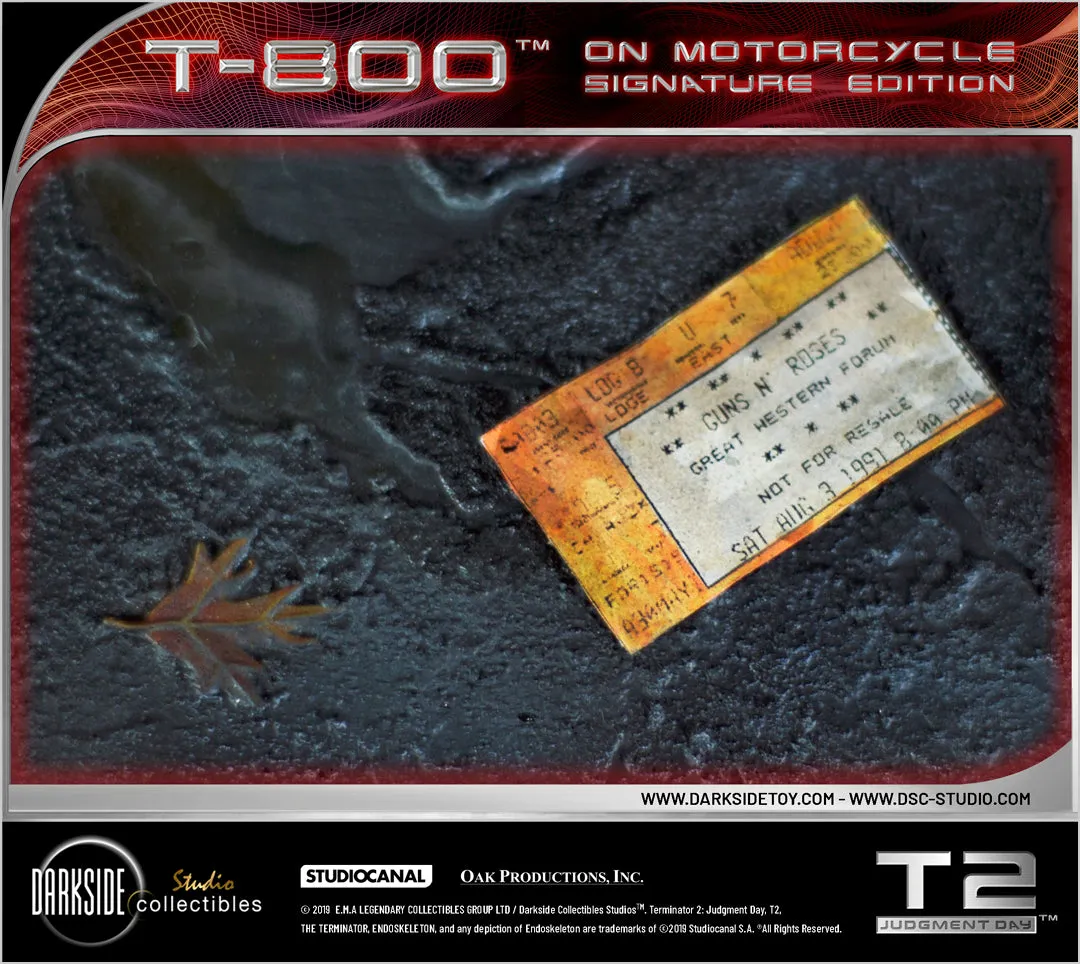 Terminator 2 - T-800 on Motorcycle (Regular) Signature Edition 1/4 Scale Statue